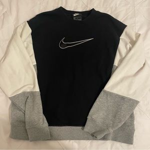 Tri-coloured Nike Crewneck